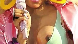 দুধ চামড়ার হিজড়া ই ...