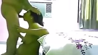 লিবিডিনাস কিশোর অ্যা ...