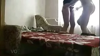 সরু শিশু নিকোল শৃঙ্গ ...