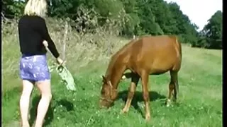 জমকালো হটি সারা লুভ  ...