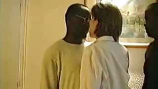 কমলা নেকলেস সঙ্গে বা ...